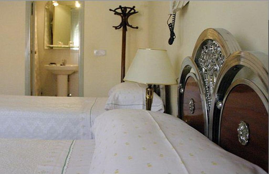 Hostal Delfina Madrid Pokoj fotografie